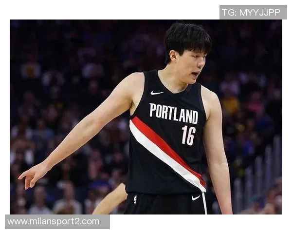 华子巨星表现震撼全场杨瀚森小步迈出中国篮球新篇章